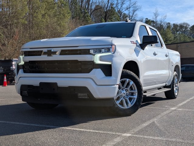 2022 Chevrolet Silverado 1500 — interior view